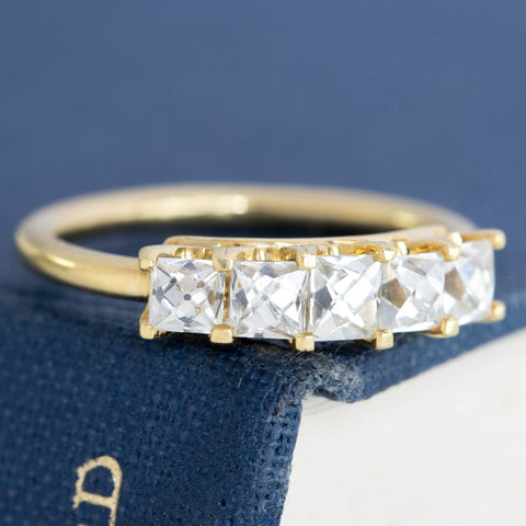 1.04ctw French Cut Diamond 5-Stone Band