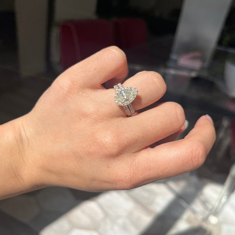 1.43ct Pear Cut Halo Wedding Ring Set