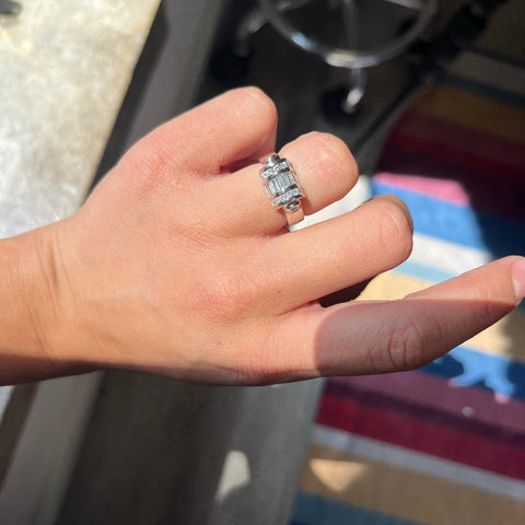 1.62ctw Art Retro Diamond Barrel Ring