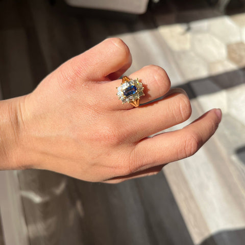 2.55ctw vintage emerald cut blue sapphire and step cut diamond ballerina ring in 18kt yellow gold – alternate view 2