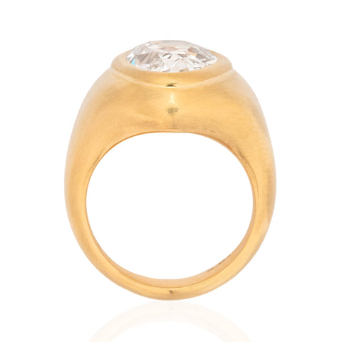 5.01ct GIA pear cut diamond flush bezel ring in 20K yellow gold – alternate view 5