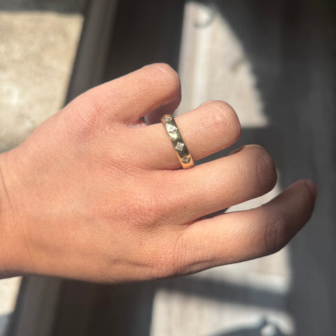 .73ctw French Cut Diamond Scatter Band