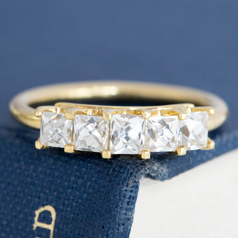 1.04ctw French Cut Diamond 5-Stone Band