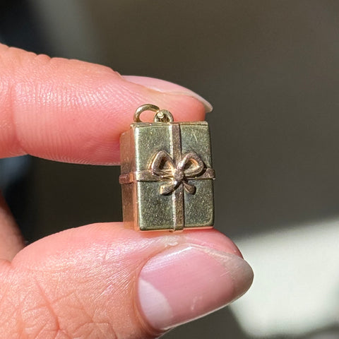 Vintage Two-Tone Gift Box Charm