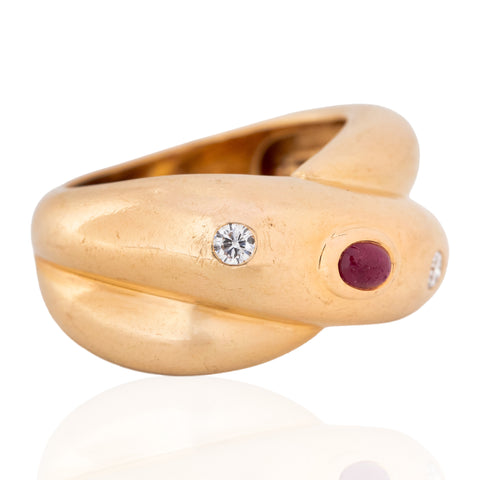 Cartier Colisée twist ring with cabochon ruby and diamonds