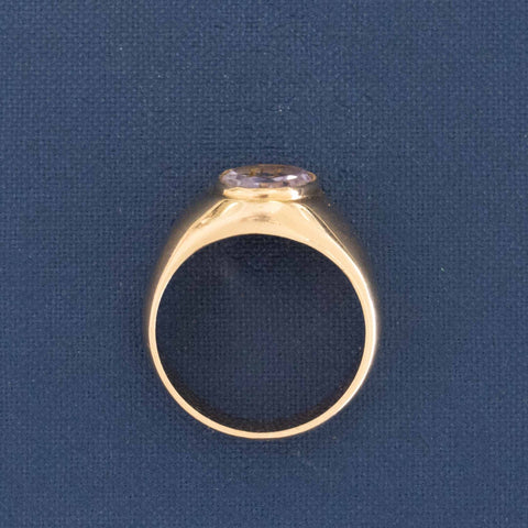 Antique carved amethyst initial R signet ring in 18kt yellow gold – alternate view 7