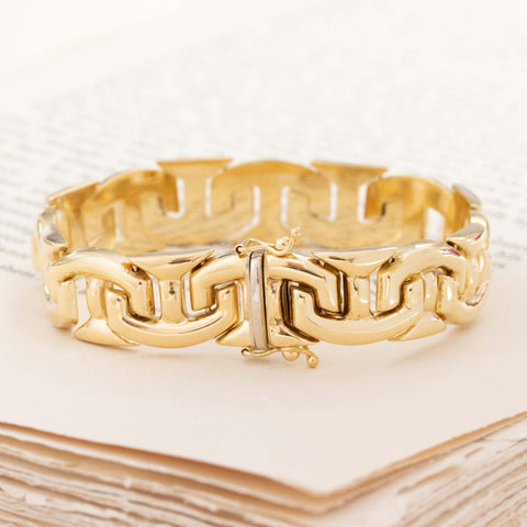 Italian interlocking T link bracelet in 18kt yellow gold – alternate view 3