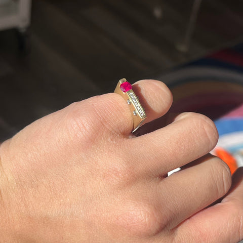 Vintage Diamond & Ruby Mod Ring Circa 70s