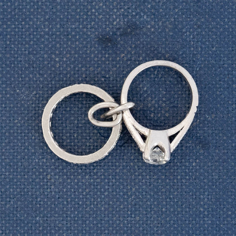 Vintage midcentury diamond engagement ring and wedding band set charm in platinum – alternate view 2