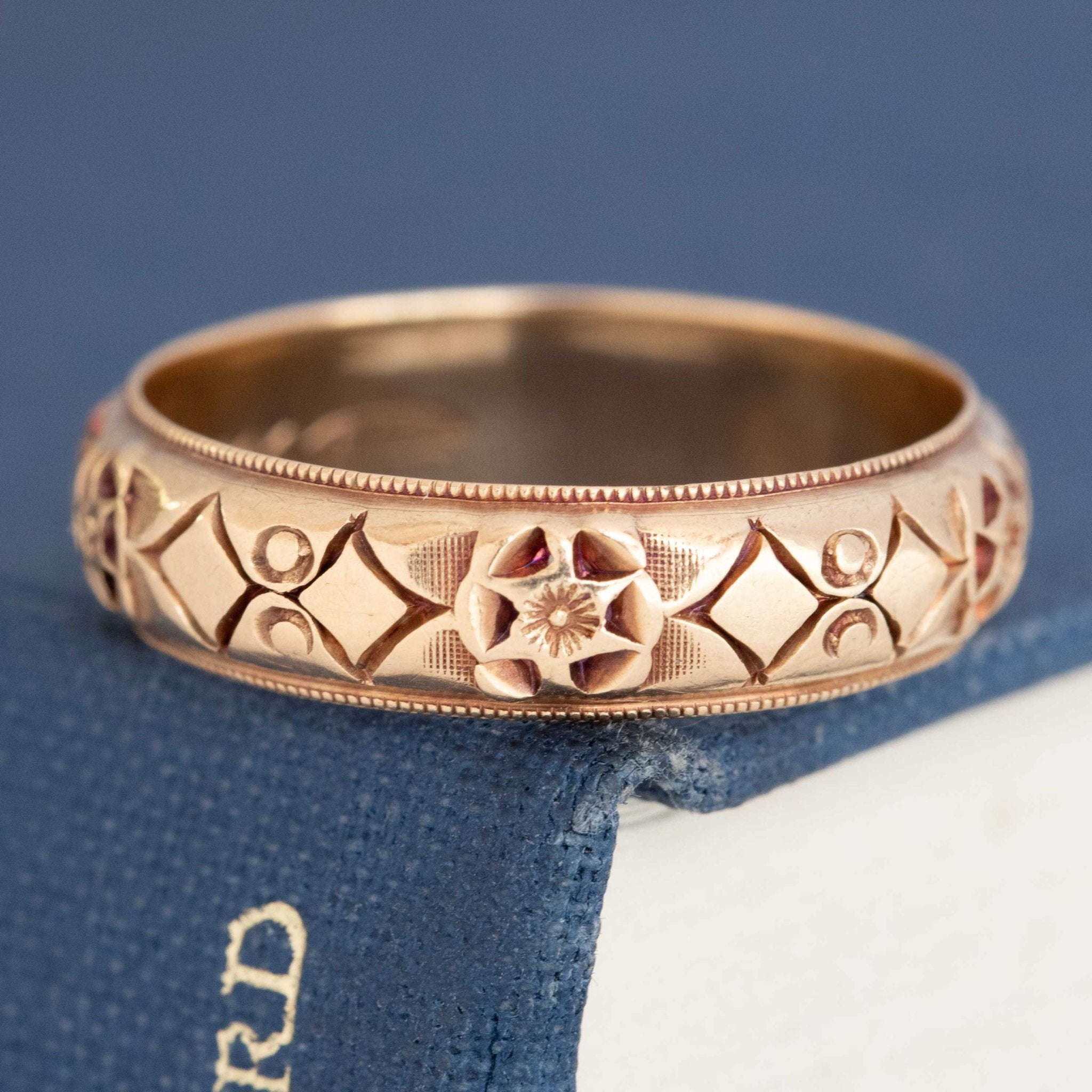 Vintage heirloom-quality 14kt gold wedding band with history.