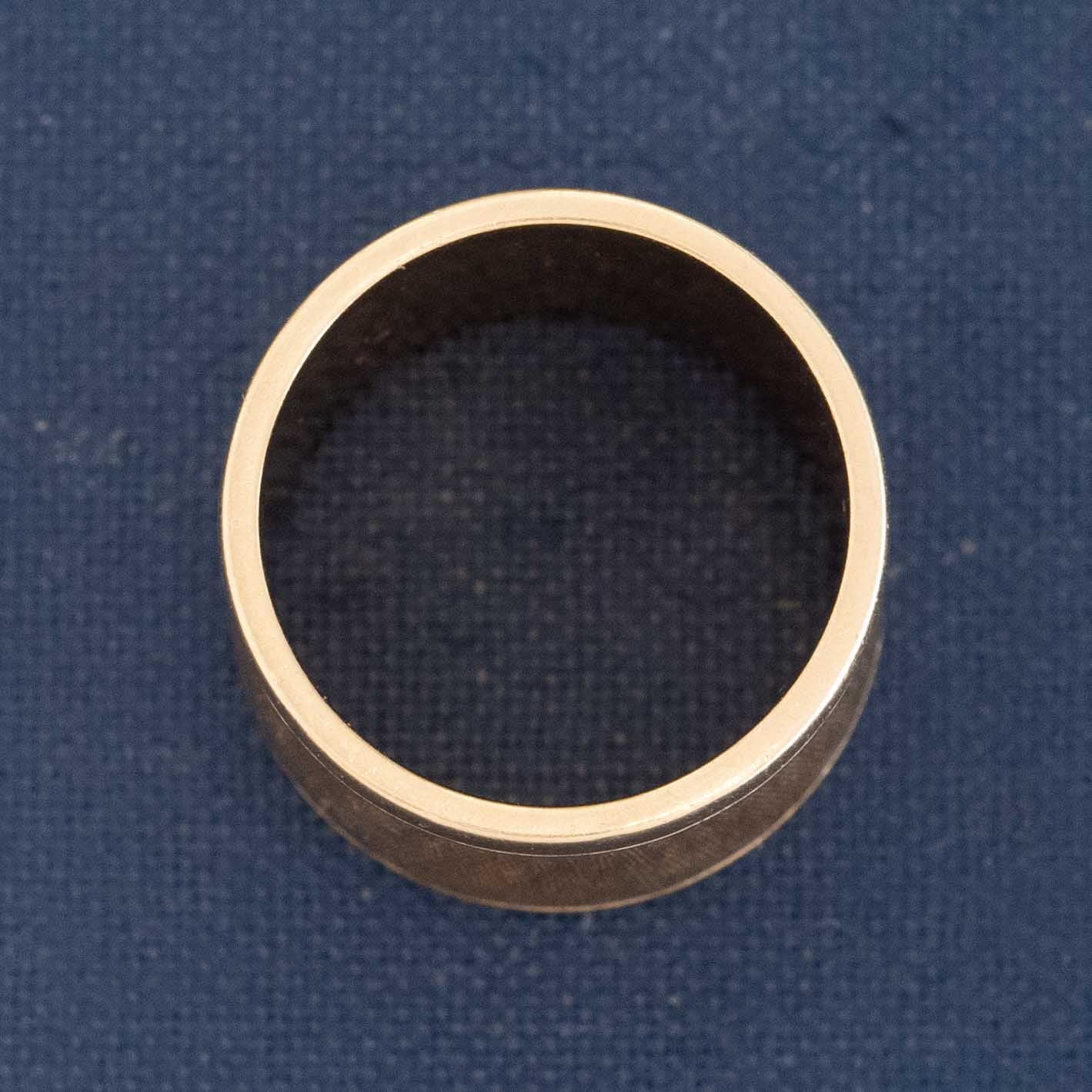 Chunky vintage Cartier wide band in yellow gold with retro Florentine texture
