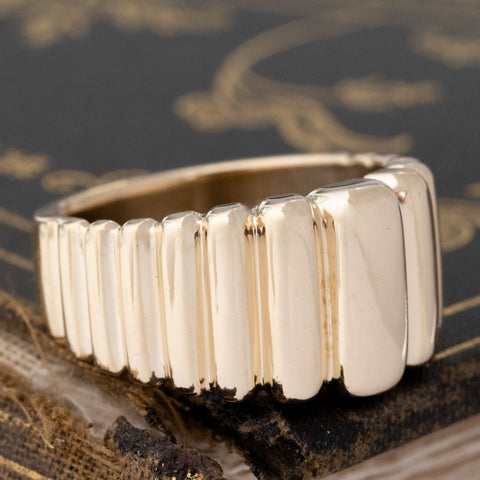 Vintage Grooved Band