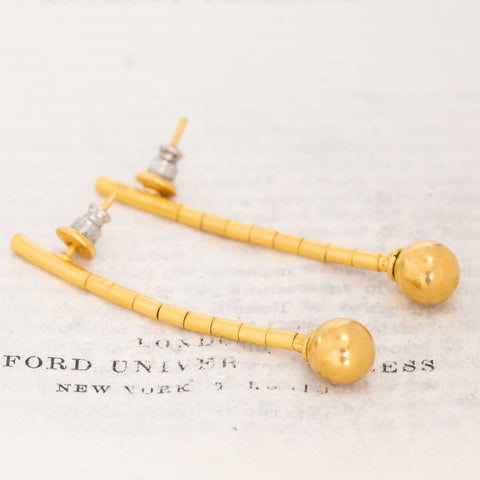 Vintage 24kt yellow gold bar drop earrings – alternate view 3