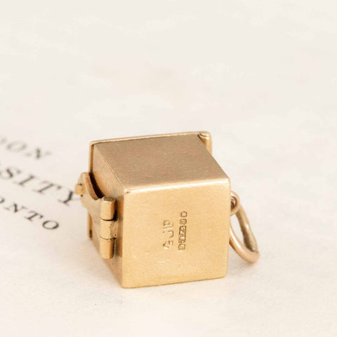 Vintage enamel jack in the box charm in 9kt yellow gold – alternate view 5