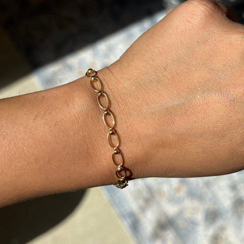 Vintage Italian oval link bracelet in 14kt yellow and rose gold – alternate view 2