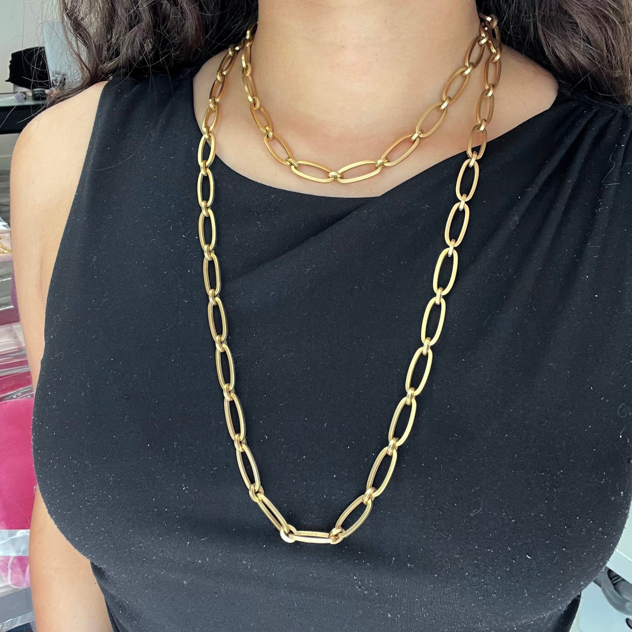 Side profile view of vintage Cartier long chain, showing link thickness and craftsmanship