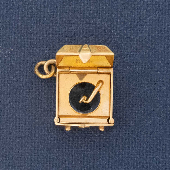 Vintage Record Player Articulating Charm