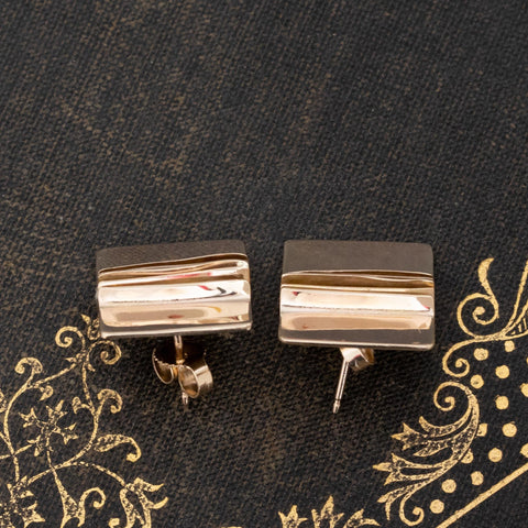 Vintage 1980s ripple motif rectangular gold disc earrings in 14kt yellow gold – alternate view 6