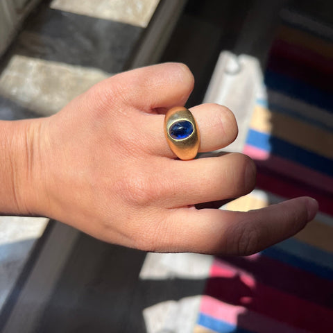 5.00ct Vintage Sapphire Cabochon Ring, by Cartier Paris