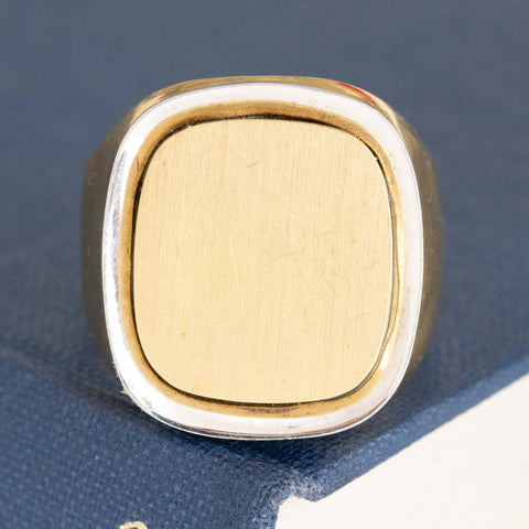 Vintage Cartier two-tone signet ring in 18kt yellow and white gold – alternate view 5