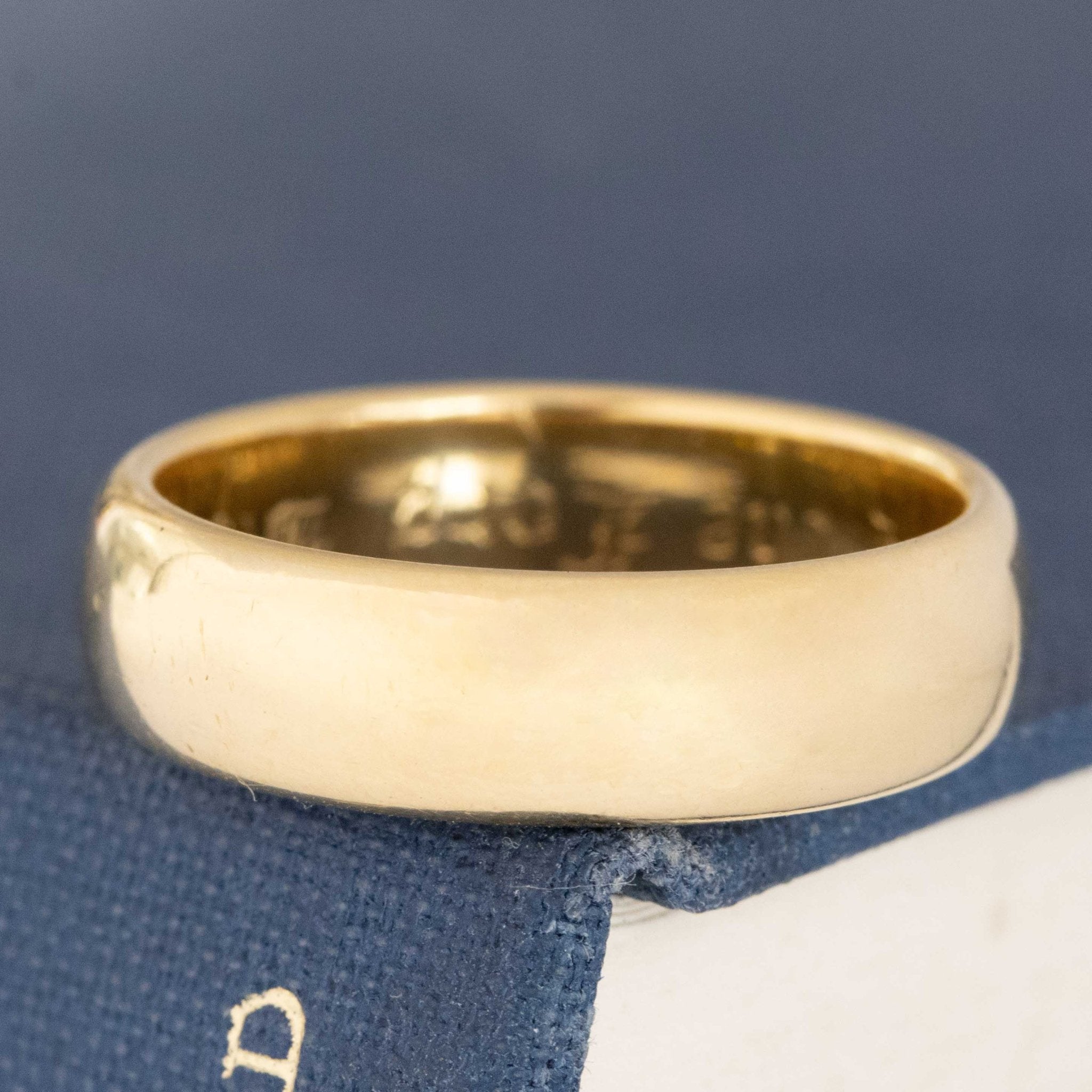 18kt yellow gold vintage wide wedding band by designer Tiffany & Co.