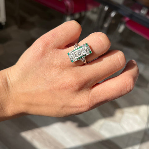 1.15ctw Art Deco Diamond & Emerald Dinner Ring