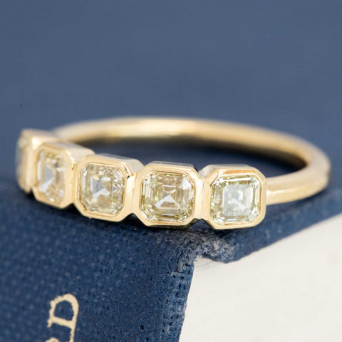 1.15ctw Asscher Cut Diamond 5-Stone Bezel Band