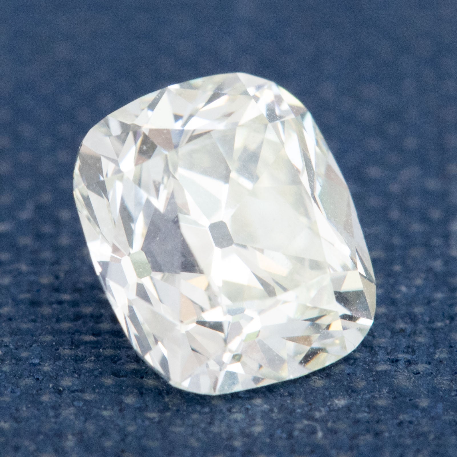 1.27ct Cushion Cut Diamond, GIA L VS2