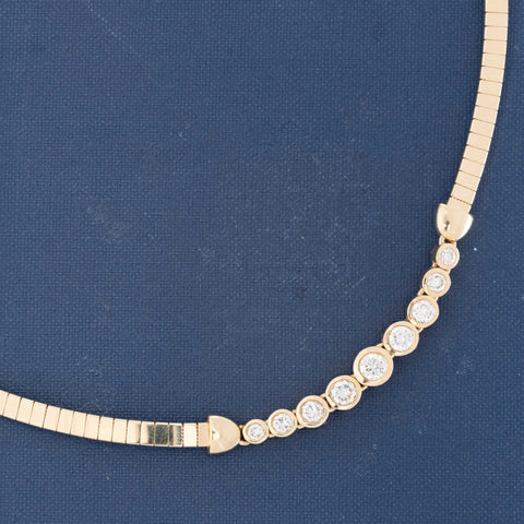 1.38ctw vintage graduated bezel set diamond omega collar necklace in 14kt yellow gold