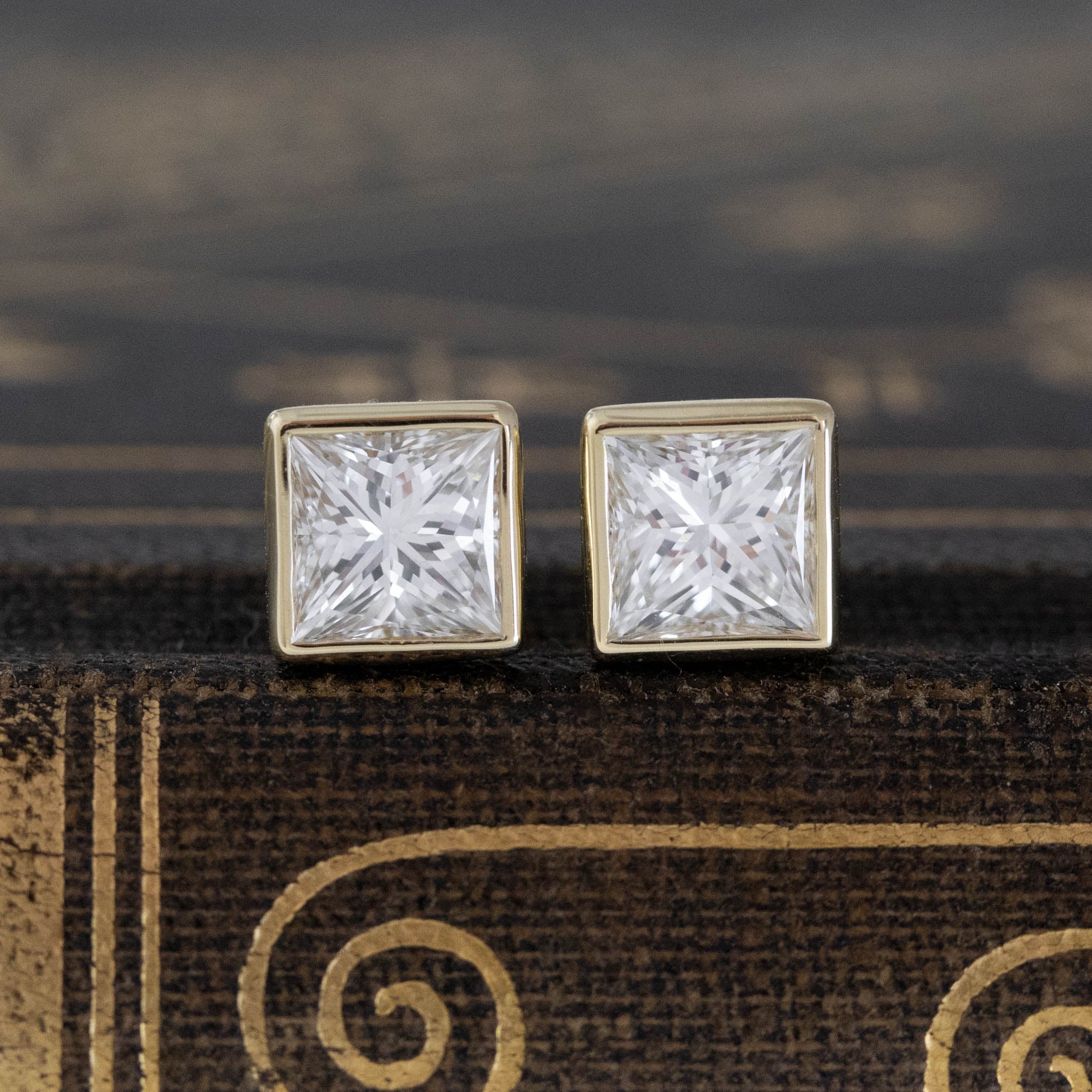 1.44ctw Princess Cut Diamond Bezel Stud Earrings, GIA H VS1