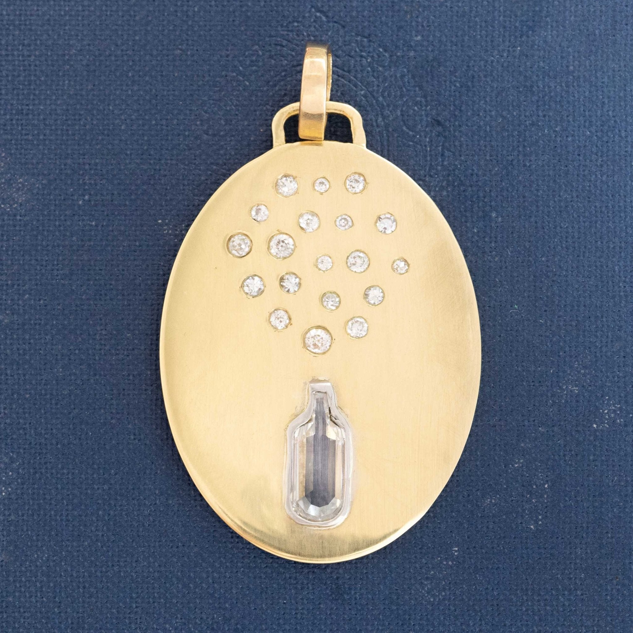 1.58ctw Bottle Cut Bubbly Diamond Medallion