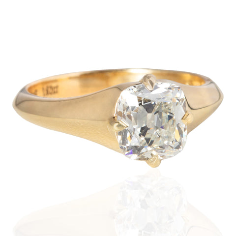 Jewels by Grace Sunset setting featuring antique-inspired craftsmanship