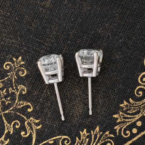 1.62ctw Round Brilliant Cut Diamond Stud Earrings