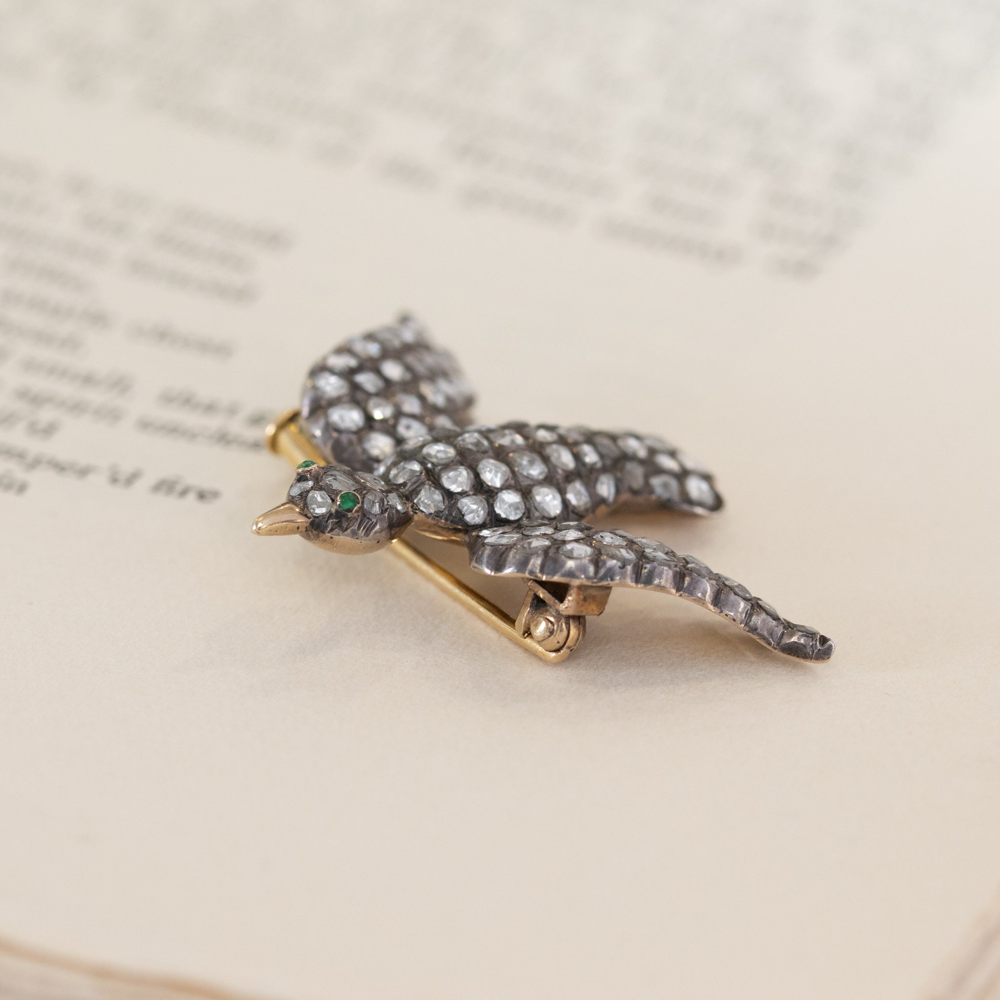 1.80ctw 'Bird in Flight' Pave Brooch