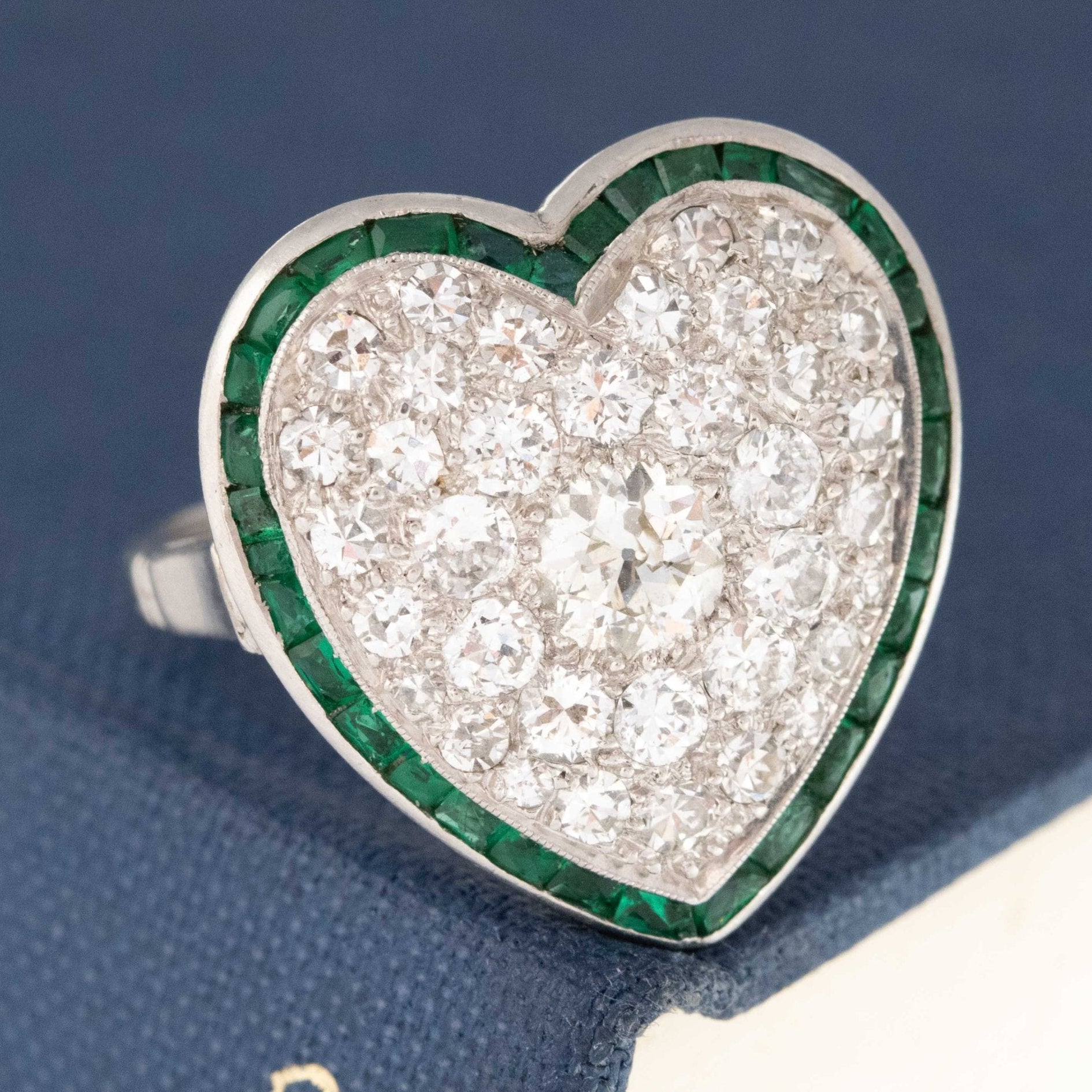 1.89ctw Edwardian Diamond & Emerald Heart Motif Ring