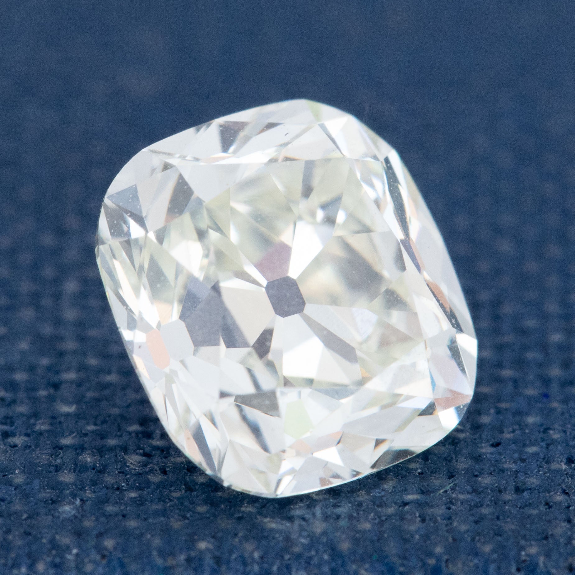 1.91ct Cushion Cut Diamond, GIA L VS2