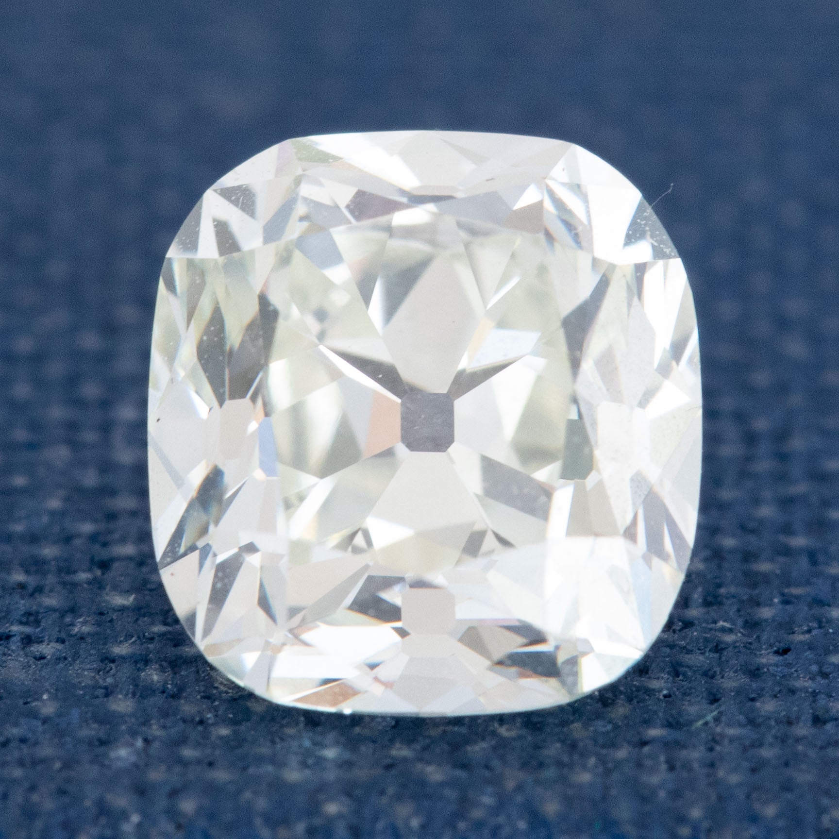 1.91ct Cushion Cut Diamond, GIA L VS2