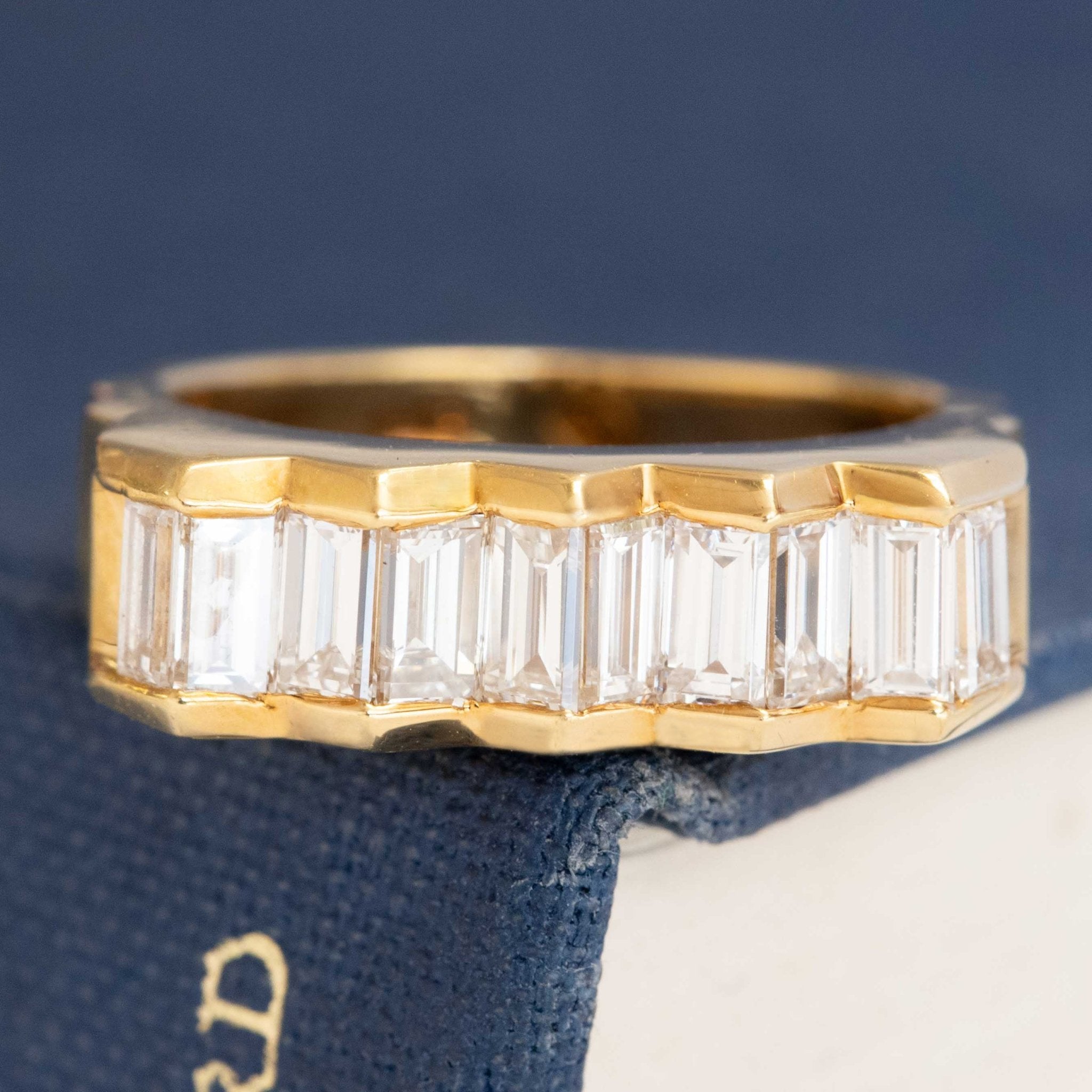2.00ctw Vintage Baguette Cut Diamond "Zig-Zag" Band