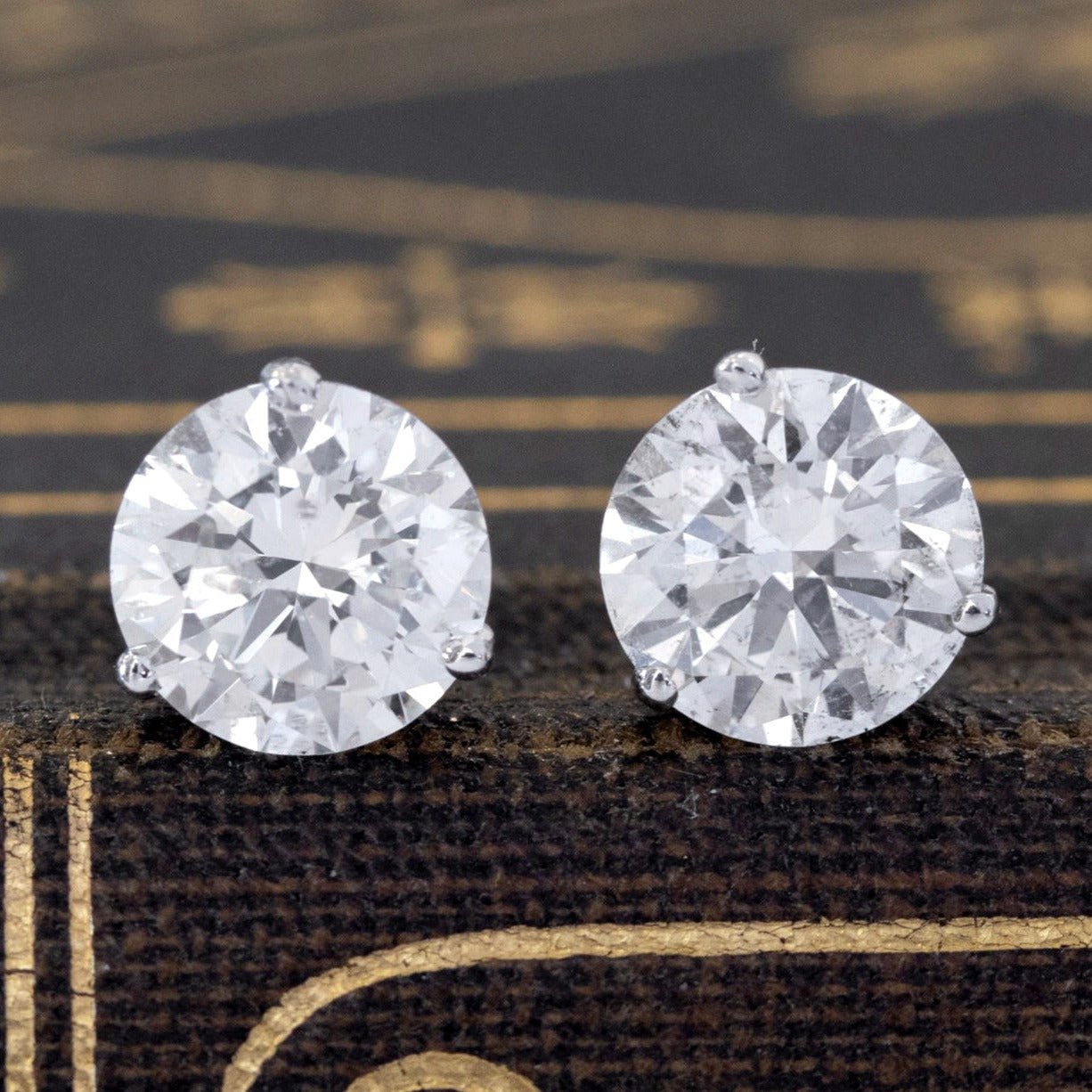 2.03ctw Round Brilliant Cut Diamond Stud Earrings