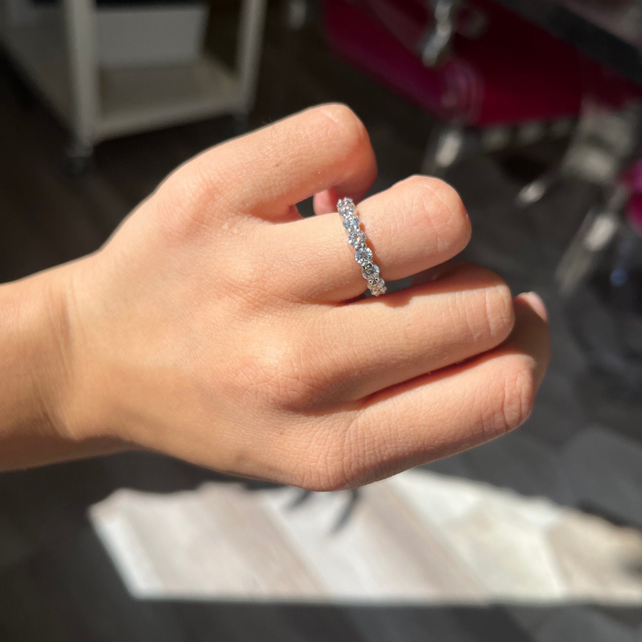 2.50ctw Round Brilliant Cut Diamond Memoire Eternity Band