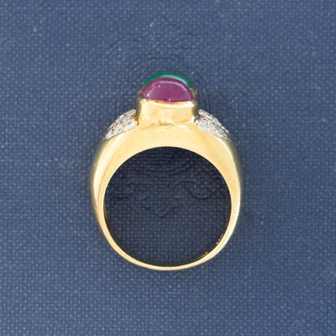 Side profile of Vintage cocktail ring with cabochon gemstones and tapered gold band