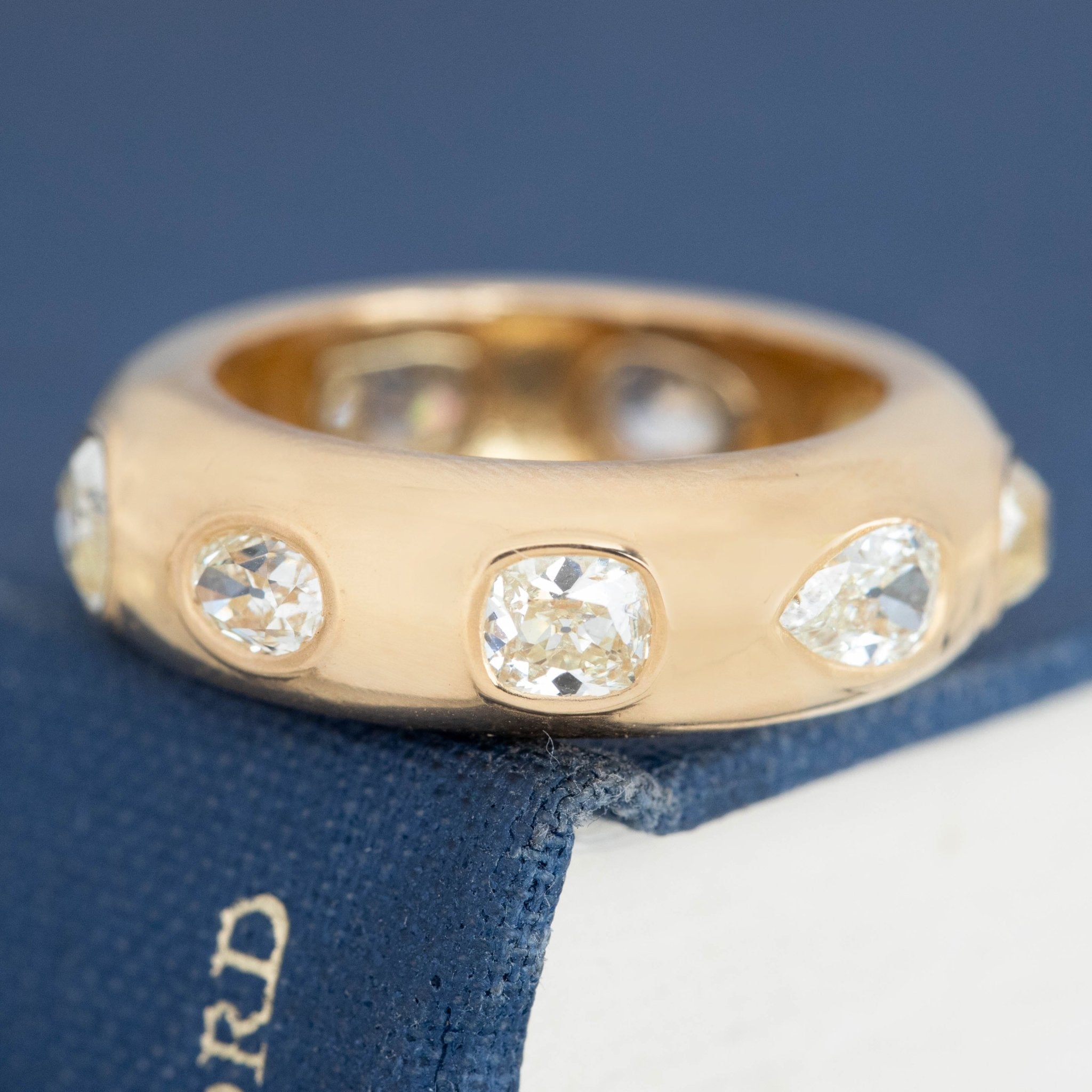 2.89ctw Mixed Old Cut Diamond Scatter Band
