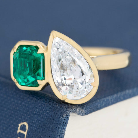2.97ctw Pear Cut Diamond & Colombian Emerald Toi et Moi Ring, GIA D IF