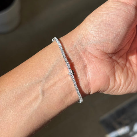 3.10ctw vintage round brilliant cut diamond tennis bracelet in 18kt white gold – alternate view 5