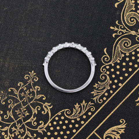 .35ctw Round Brilliant Cut Diamond Shared Prong Half-Eternity Band