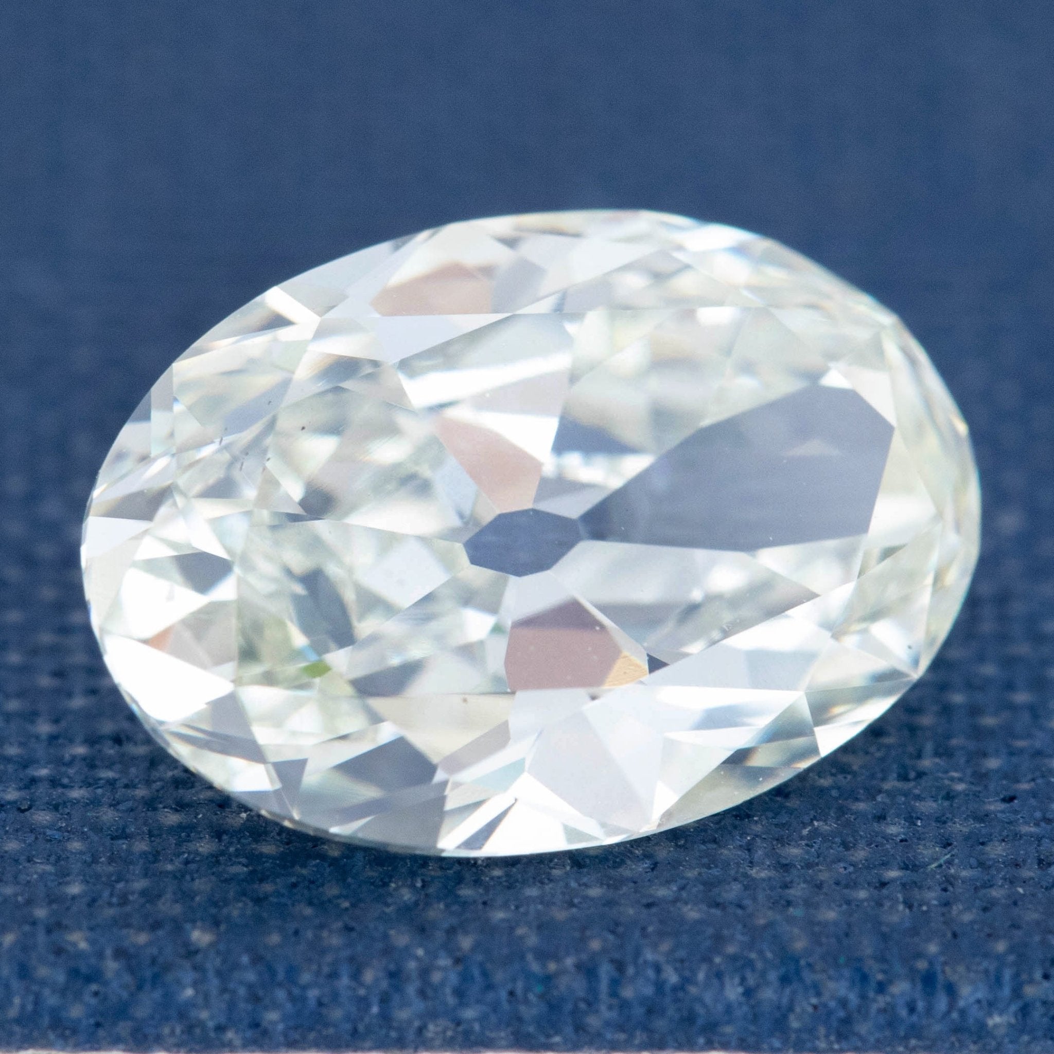 4.01ct Oval Cut Diamond, GIA M VS2