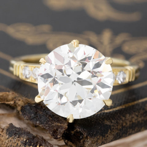 5.03ct Transitional Cut Diamond solitaire in 18kt yellow gold, GIA N VS2.