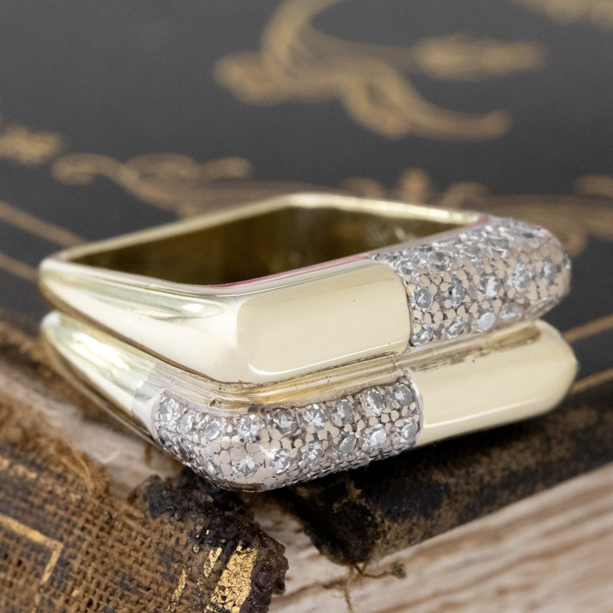 .75ctw Vintage Square Mod Band