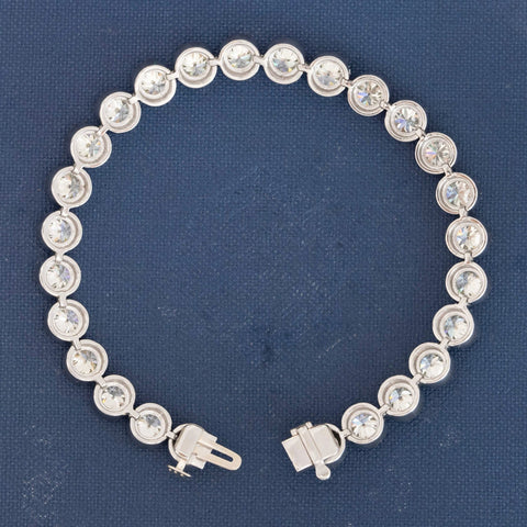 Back view of platinum diamond tennis bracelet