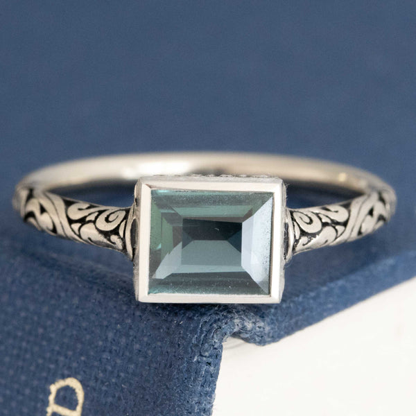 1.20ct Color Changing Sapphire Bezel Ring